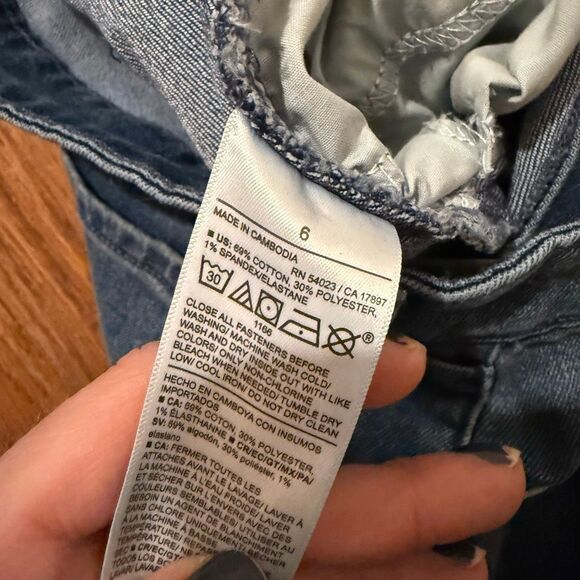 Old Navy high rise wow flare jeans medium wash size 6 - Picture 5 of 11